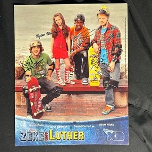Disney Zelda and Luther cast autograph<3